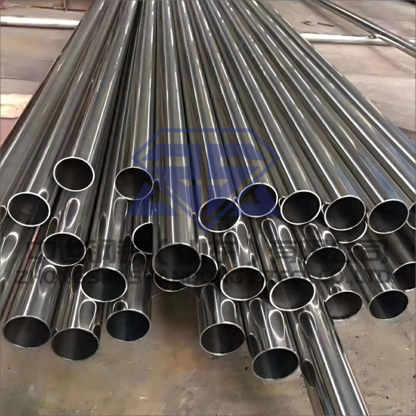 Stainless steel pipe