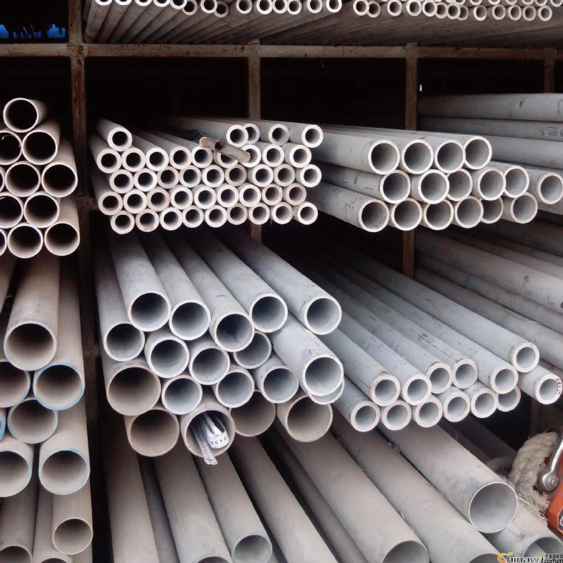Stainless steel pipe