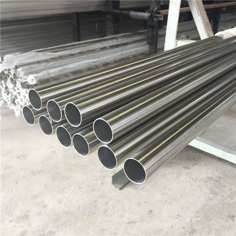 Stainless steel pipe