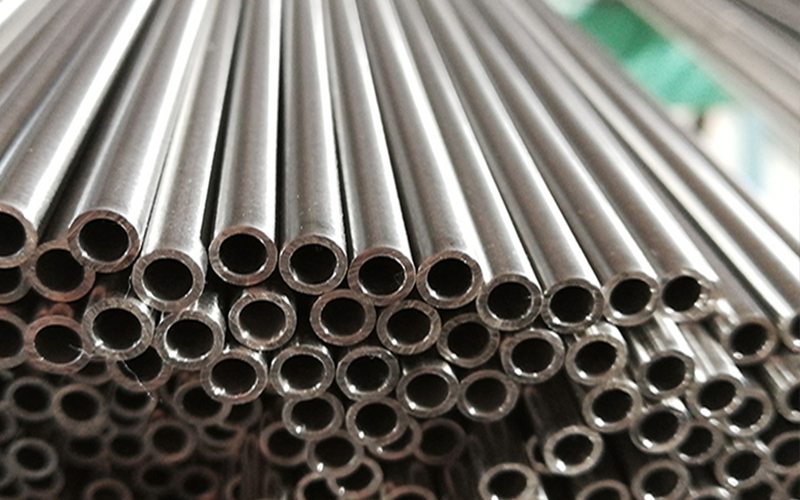 Titanium alloy pipe