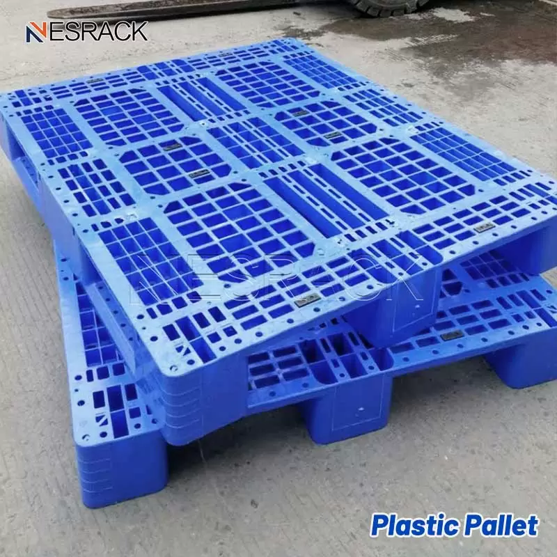 Plastic Tray