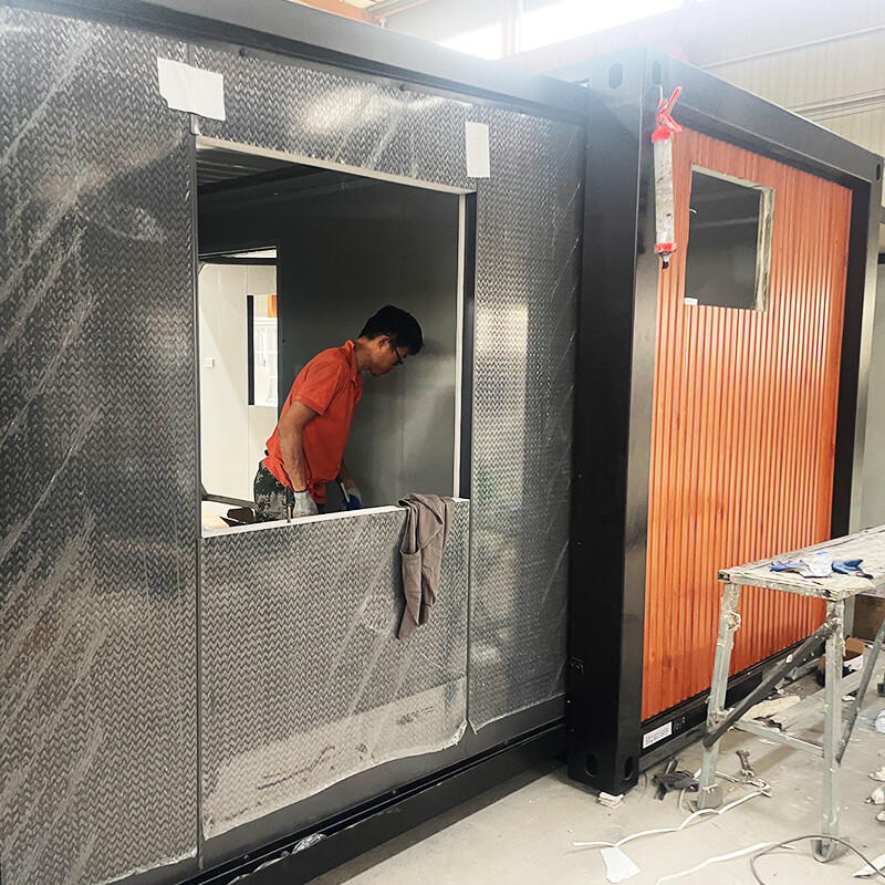 Double Wing Extension Room