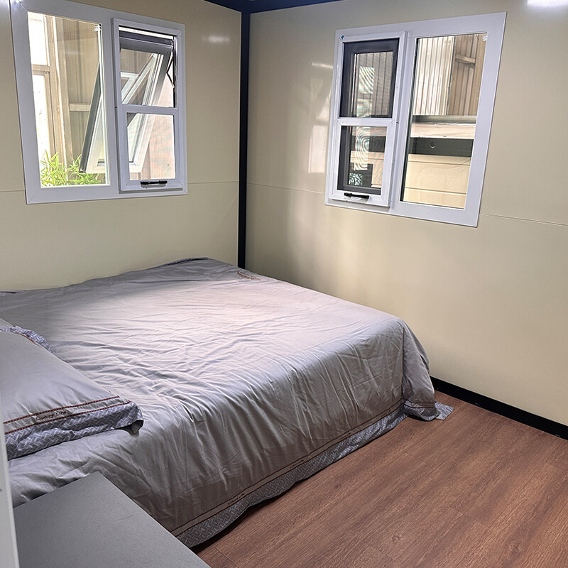 Double Wing Extension Room