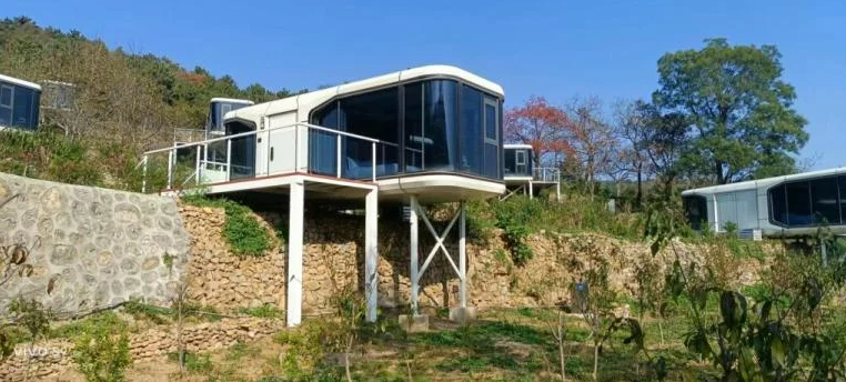 Can Capsule Houses Be Made into Two Storeys