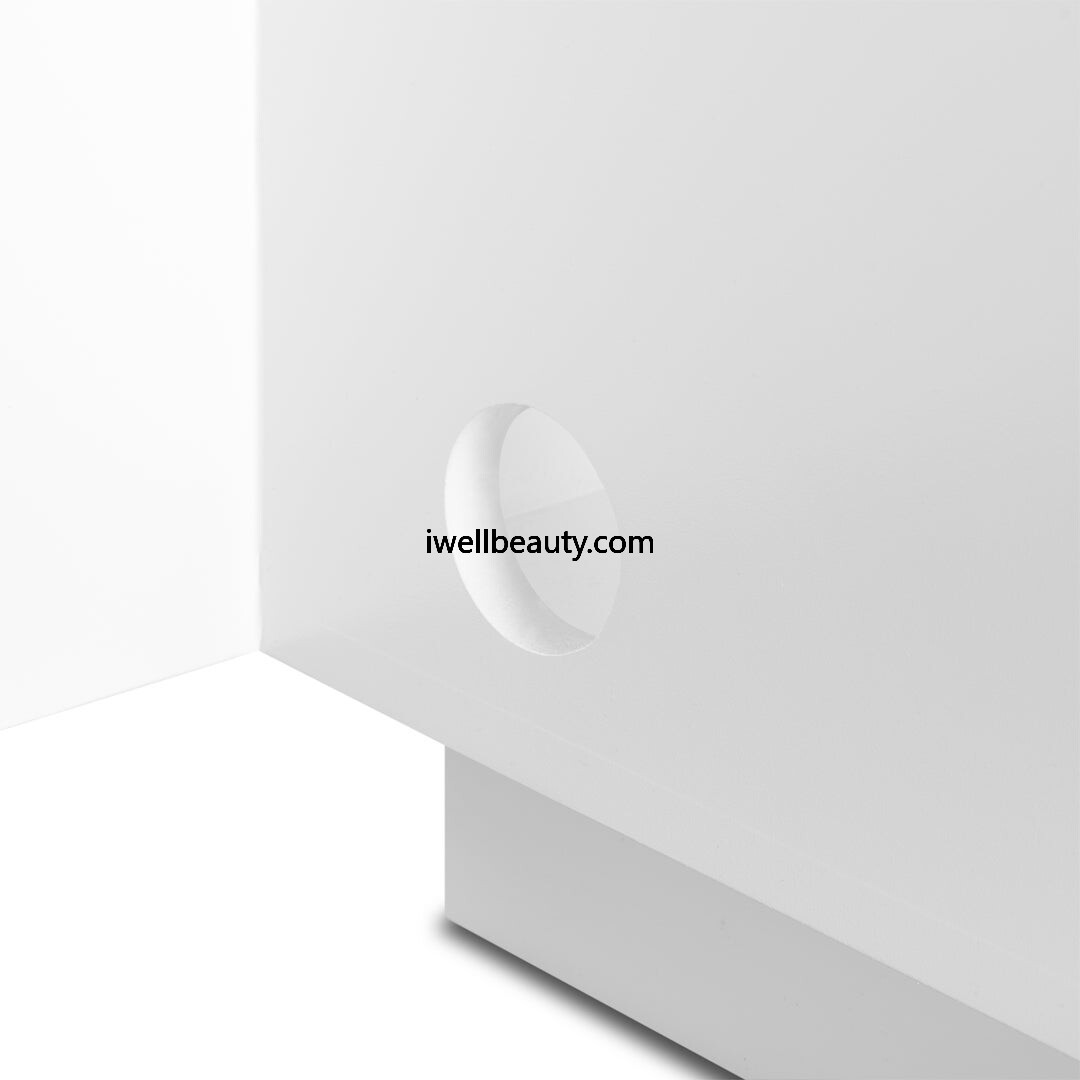 White  barber waiting area-MD-BW0061