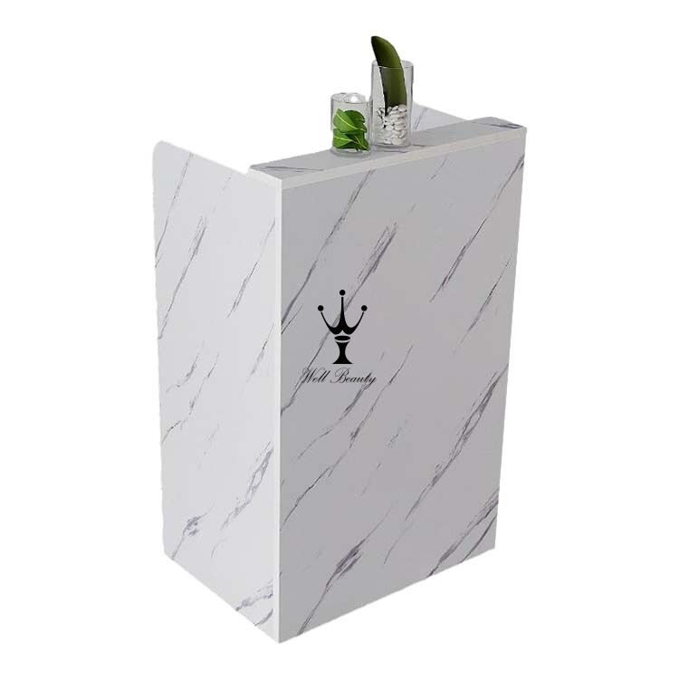 White barber waiting area-MD-BW0036