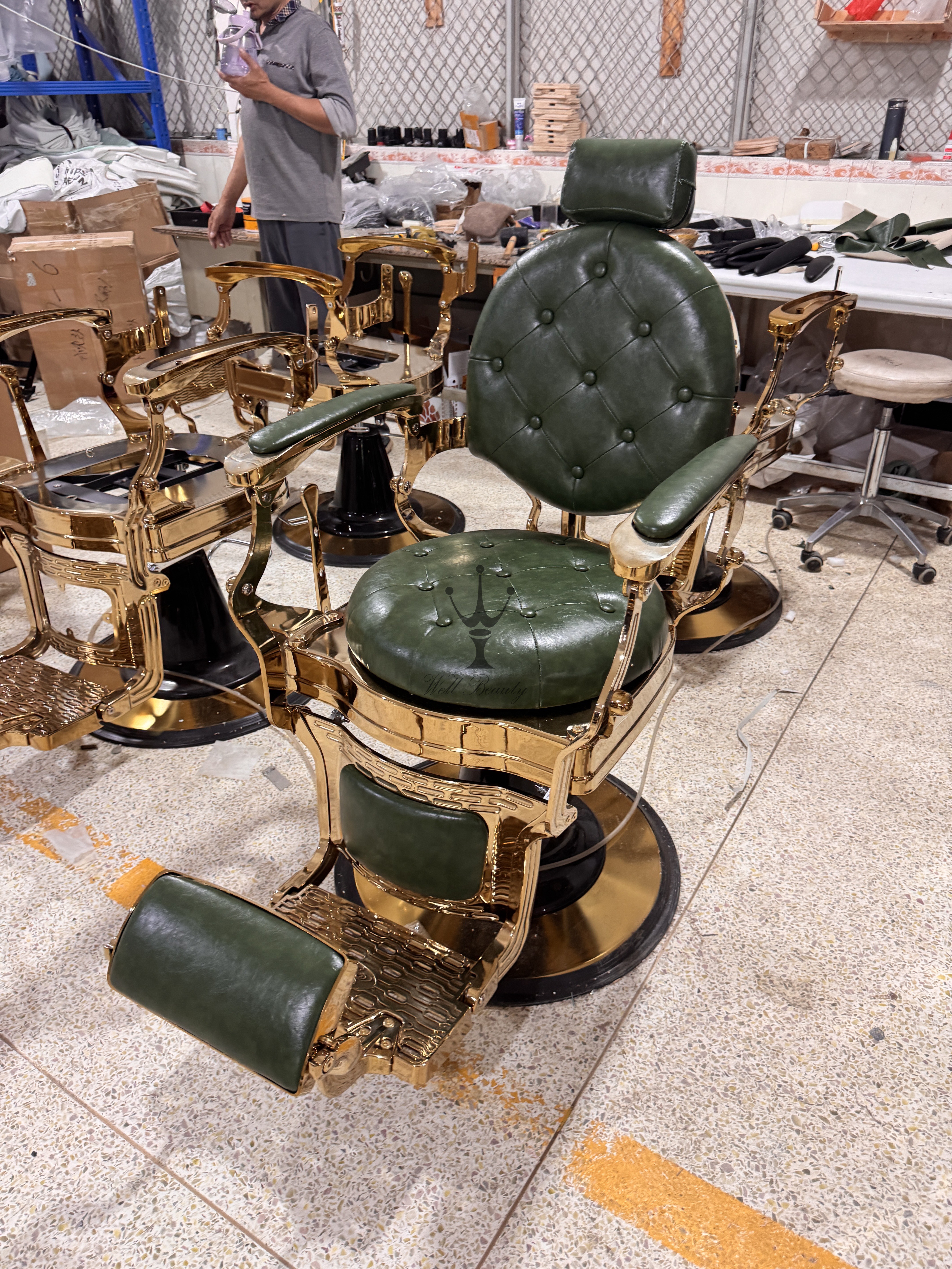 Common Hydraulic Salon Chair Problems & Simple Troubleshooting Common Hydraulic Salon Chair Problems & Simple Troubleshooting