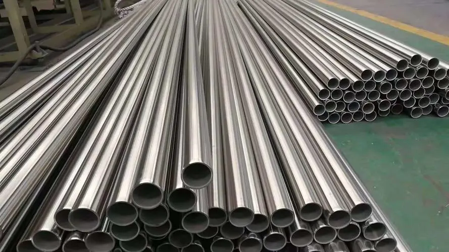 Comprehensive Analysis of Carbon Steel Pipes vs Stainless Steel Pipes - Advantages & Disadvantages