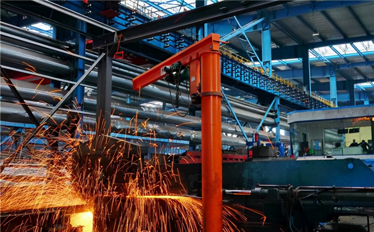 China reduced steel production by 4.3% m/m in November