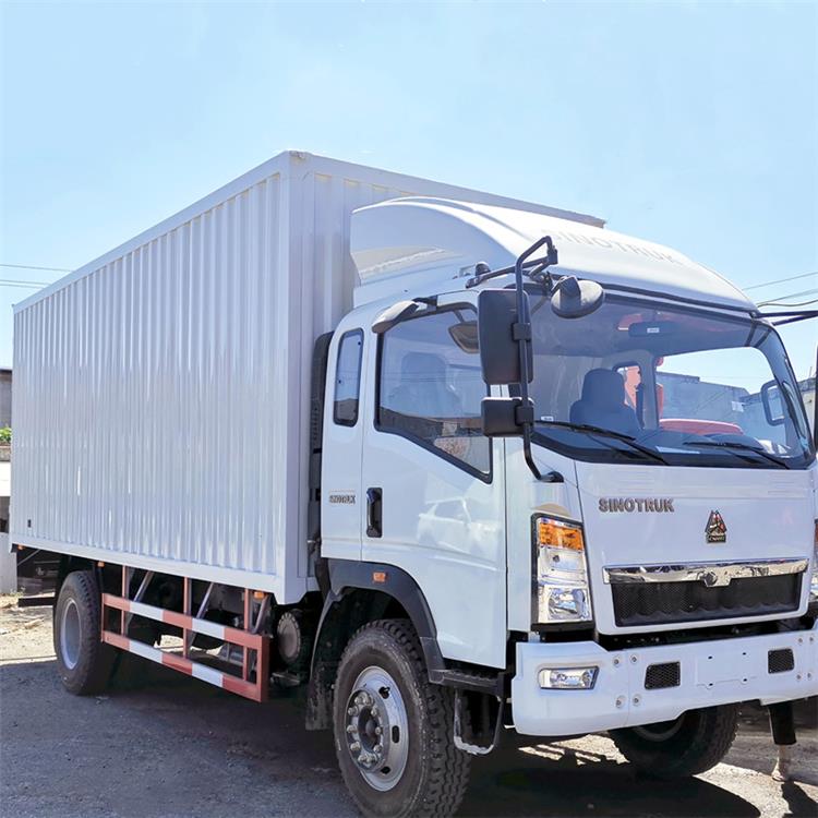 Легкий грузовой фургон Howo 4x2 15T с закрытым кузовом