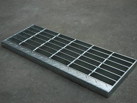 This is stair tread made of welded steel grating..jpg