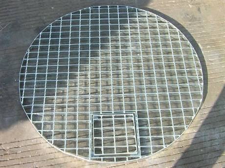 This is a well cover made of special shaped steel grating..jpg