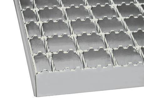 Physical map of periodic trapezoidal grooves on the serrated welded steel grating’s bearing bar..jpg