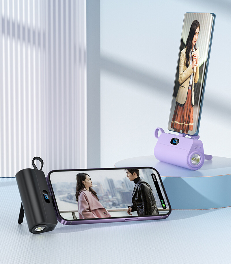 TPP02   5000mAh Mini Power Bank with Built-in Charging Plug and LED Flashlight