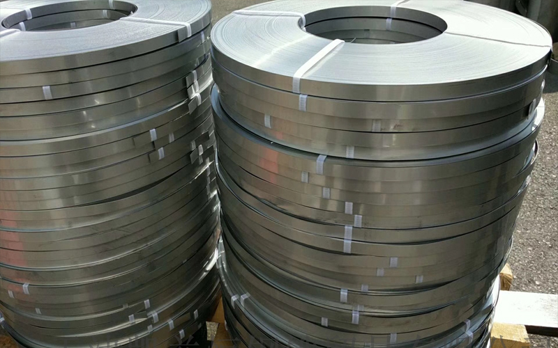 Stainless steel strip
