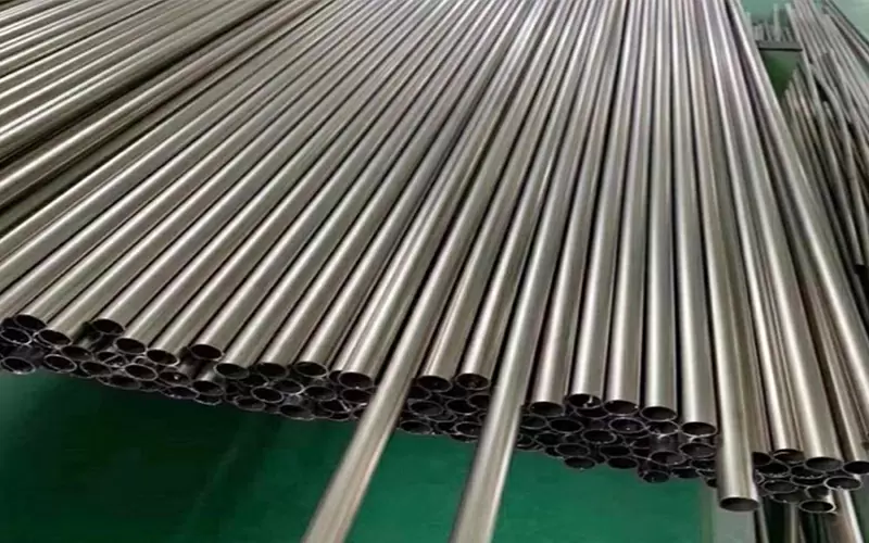 Stainless steel pipe