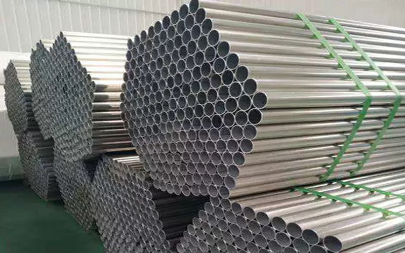 Stainless steel pipe