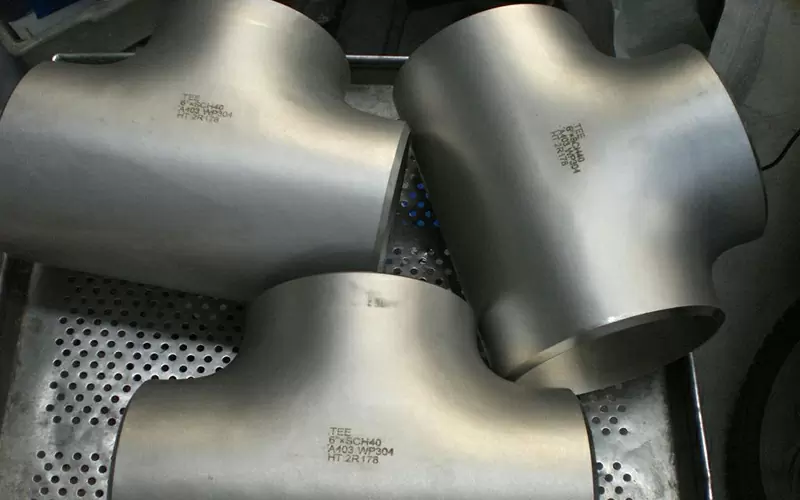 Stainless steel tee