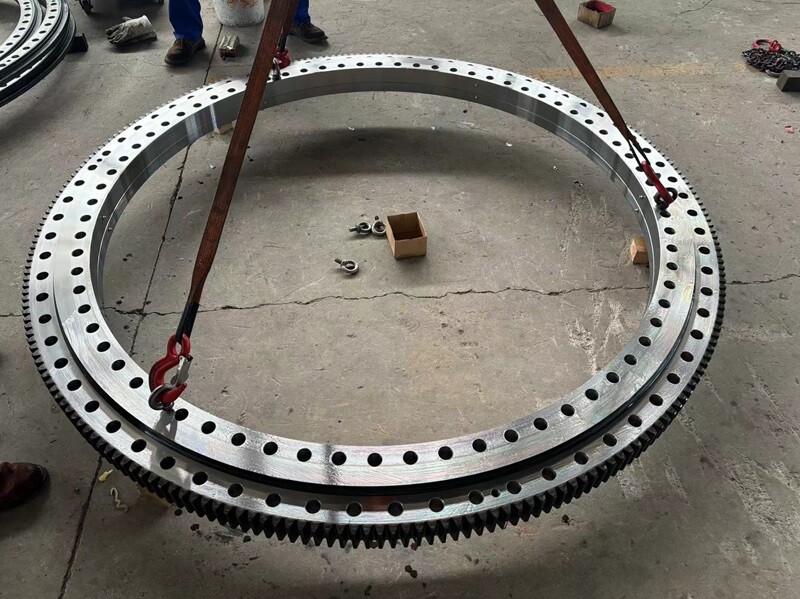 LTM1200 2178mm 72 holes slewing bearing