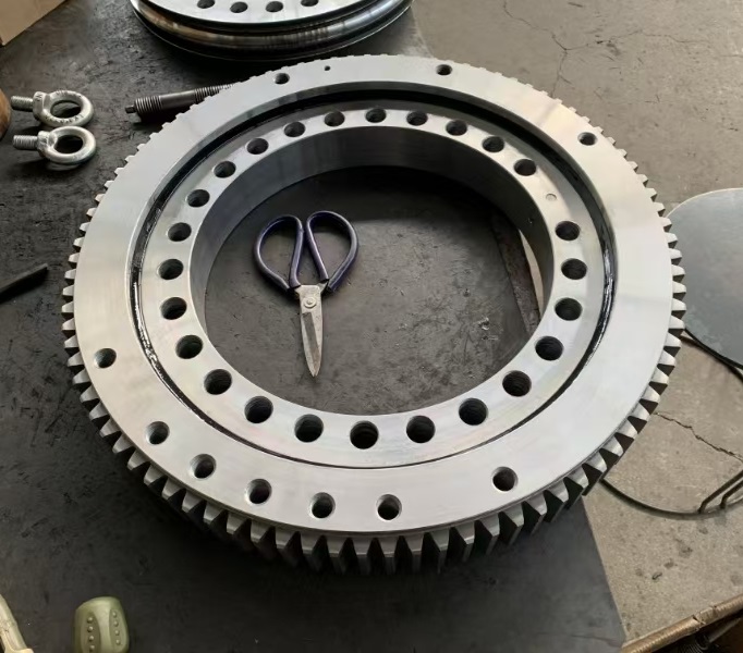 Fx500 91 teeth outer 10 holes inner 25 hoelse slewing bearing
