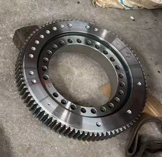 Unic URV500 011.25.398F 75kg 89 teeth slewing bearing