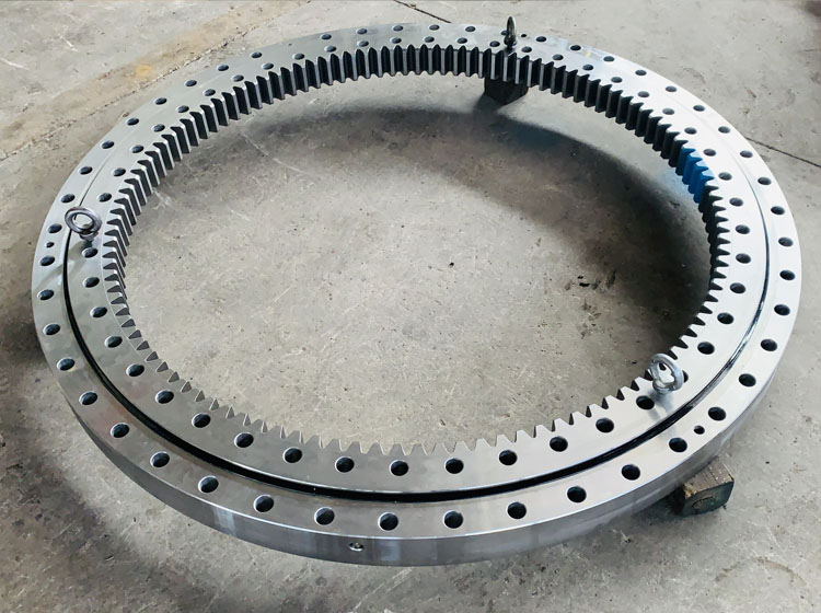 Tr350m crane slewing bearing with inner gear teeth