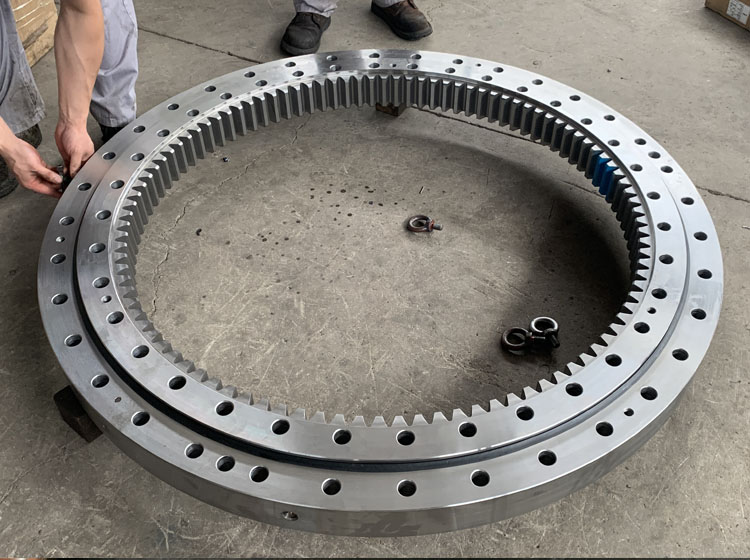 TL160 tadano 16ton crane slewing bearing