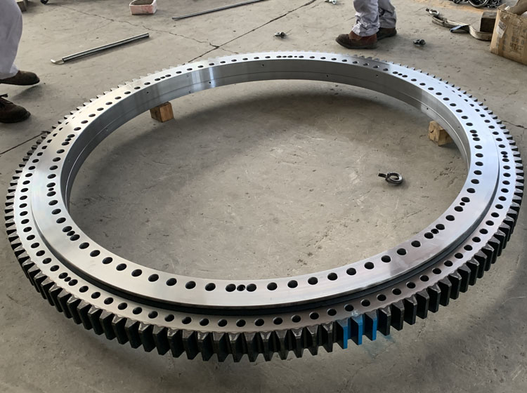 LTM1200-5.1 Liebherr 933572801  gear hardness 55-65HRC slewing bearing swing gear