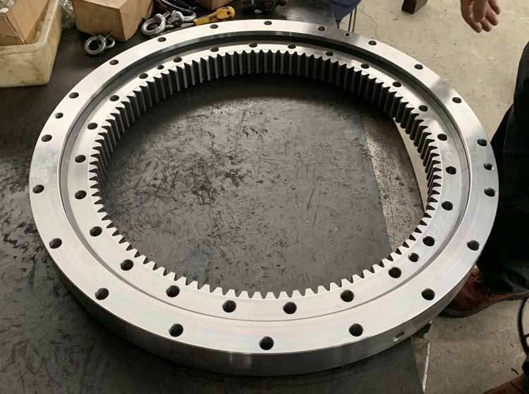 UT80 UNic  hard gear slewing bearing