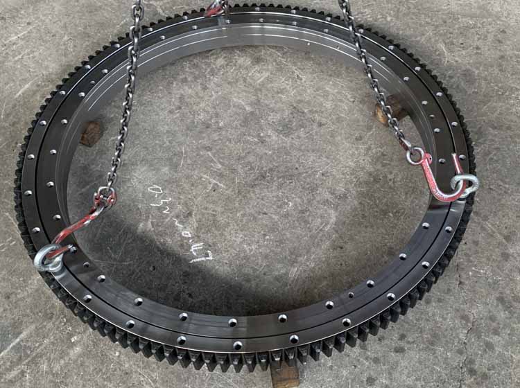 Atlas 1304 K excavator Slewing gear PN. 2662480 RING
