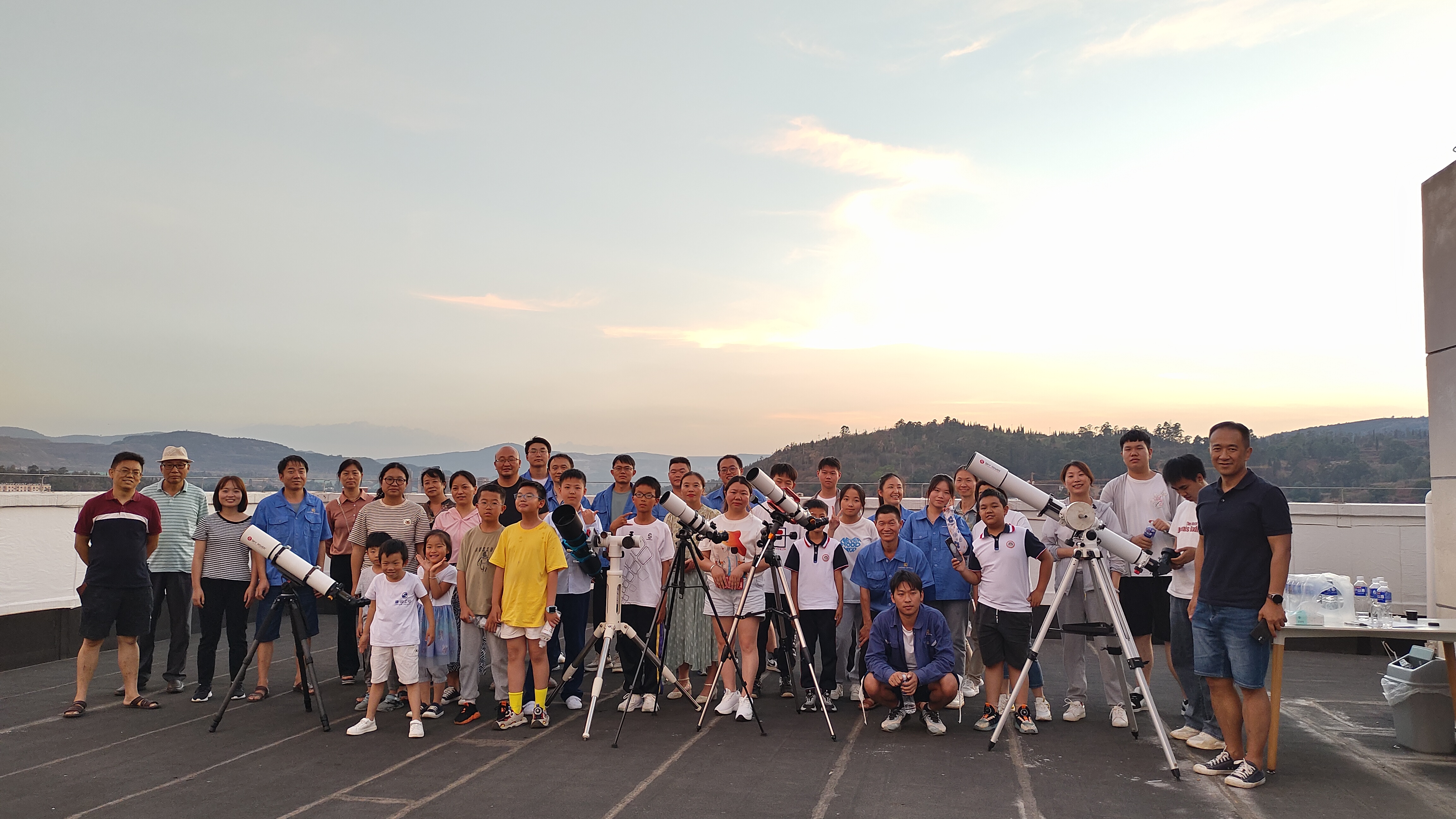 裕众光学六一天文科普活动