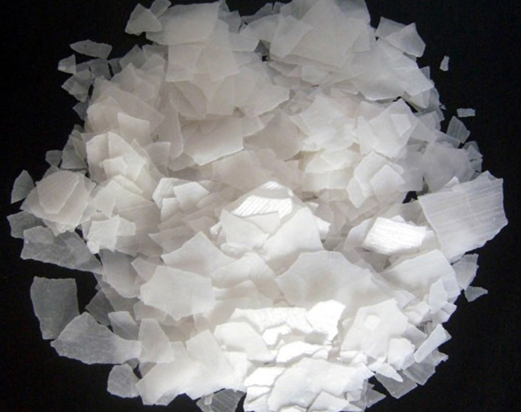 Caustic soda flakes/pearls
