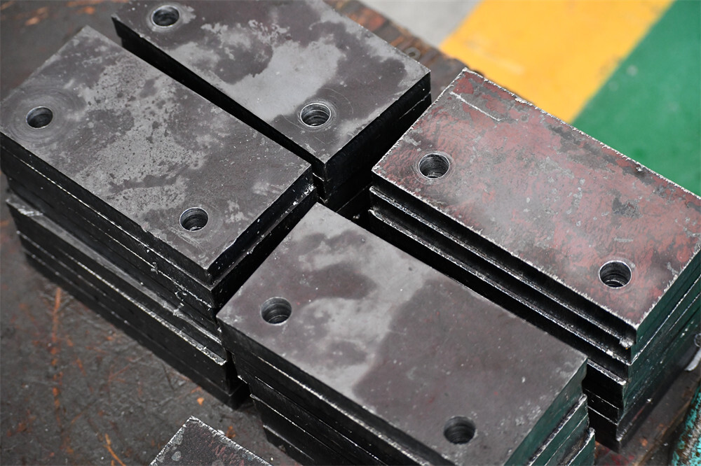 CNC Plate Drilling Machine (7).jpg CNC Plate Drilling Machine (7).jpg