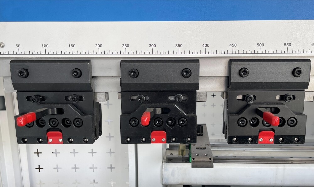 servo press brake (5).jpg
