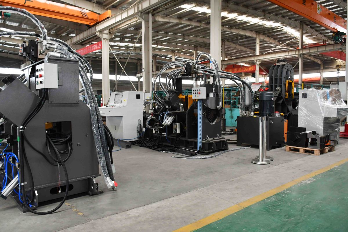 CNC punching machine for angle steel.JPG