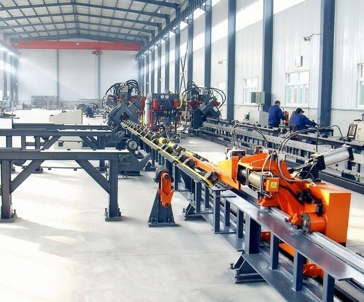 Línea de ángulo con sistema de carga automática