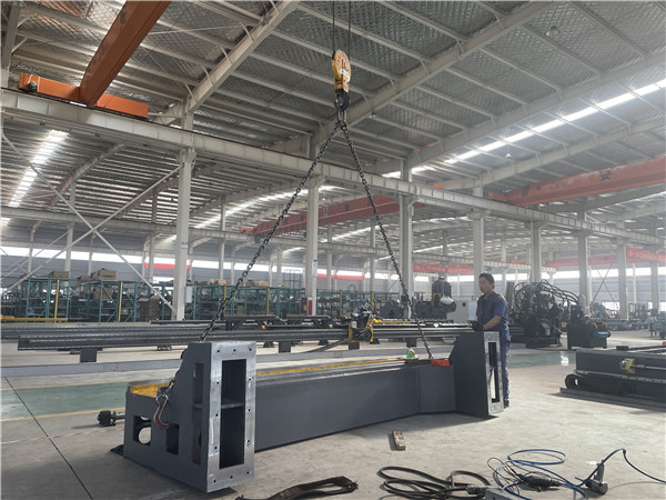 ¿Cómo mejorar la eficiencia de procesamiento de la máquina perforadora de placas tubulares CNC?