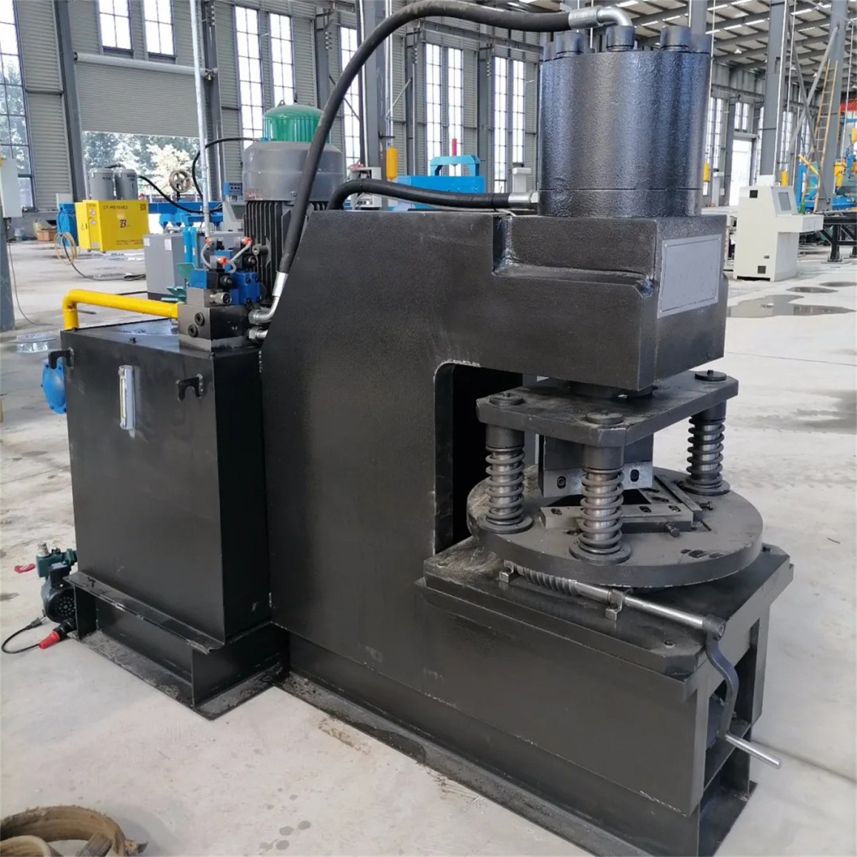 angle notching machine (1).jpg