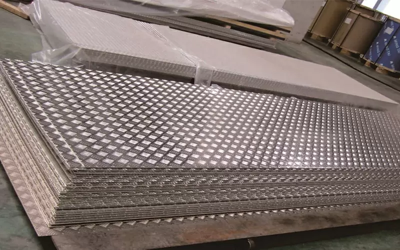 Aluminum checkered plate