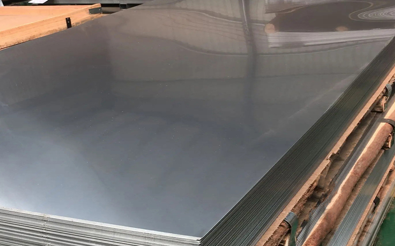 Titanium alloy plate