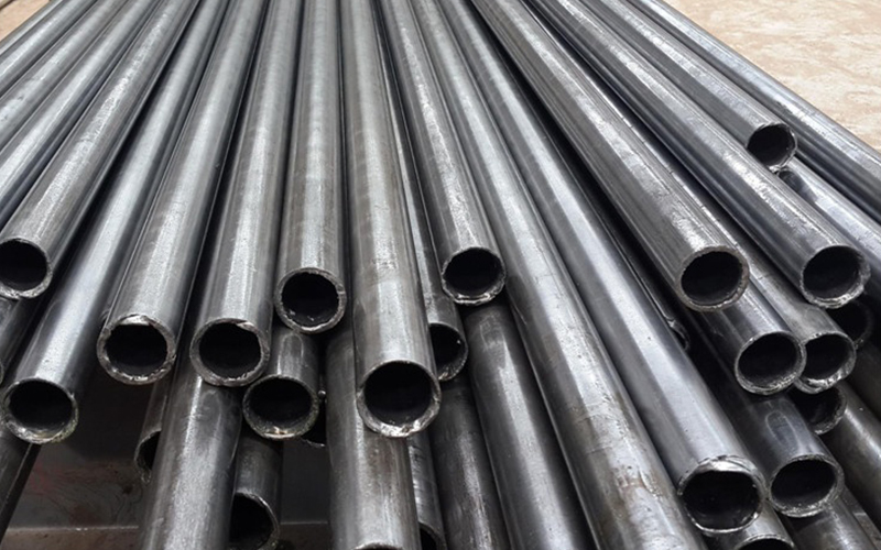 Titanium alloy pipe