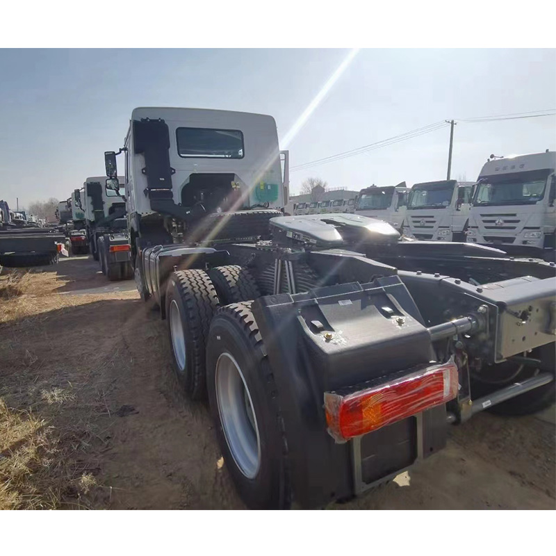 HOWO tractor truck 6x4