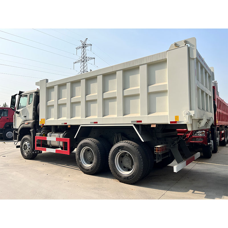 SINOTUK HOWO N7 6x4 dump truck