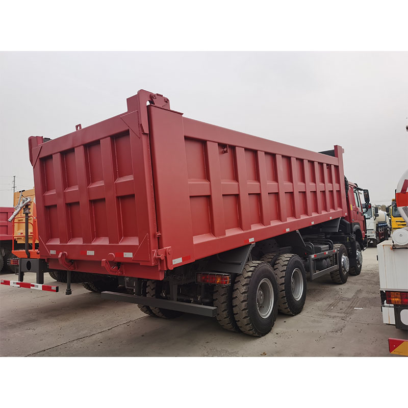 SINOTUK HOWO 8x4 dump truck