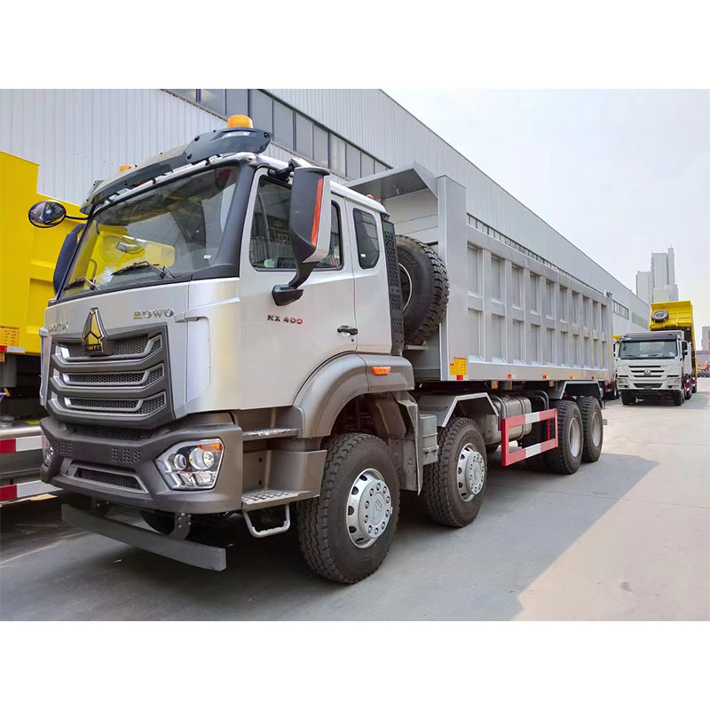 SINOTUK HOWO N7 8x4 dump truck