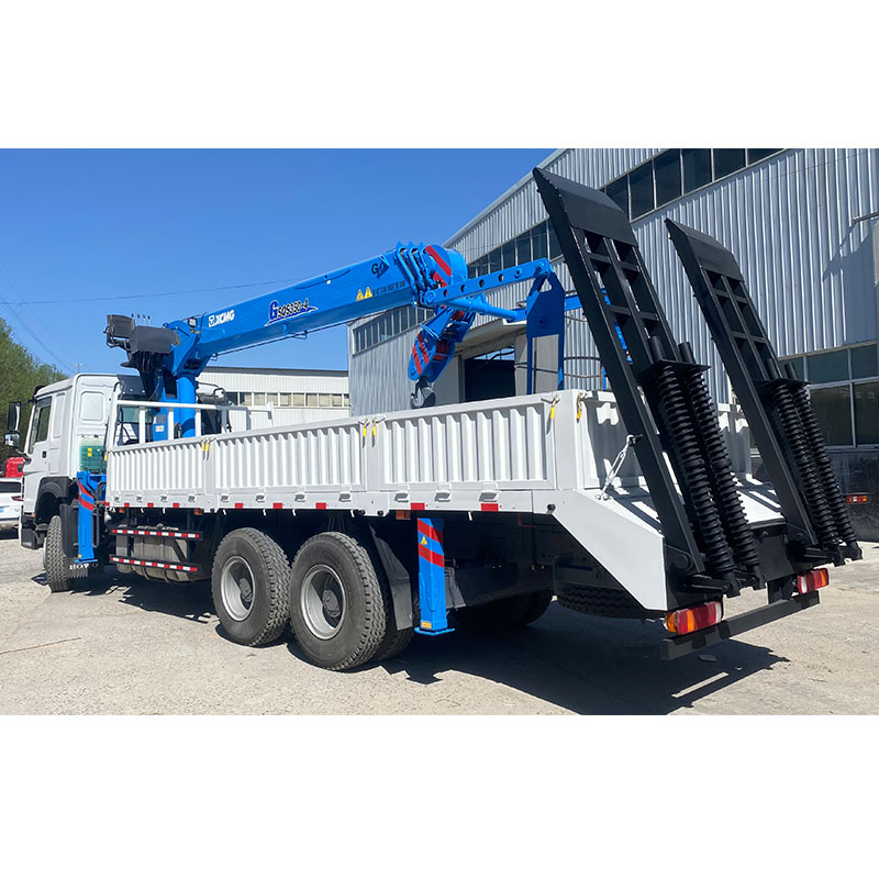 HOWO cargo truck 6x4