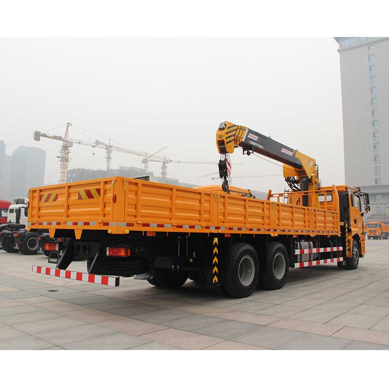 SHACMAN H3000 cargo truck 6x4