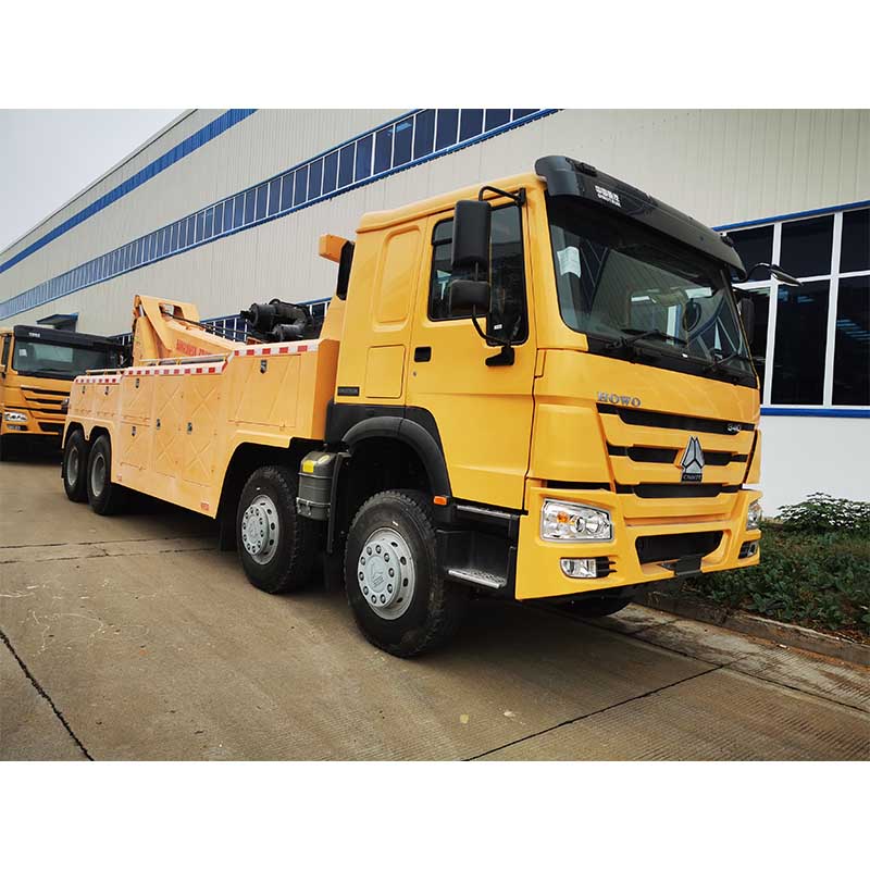 HOWO tow truck 8x4