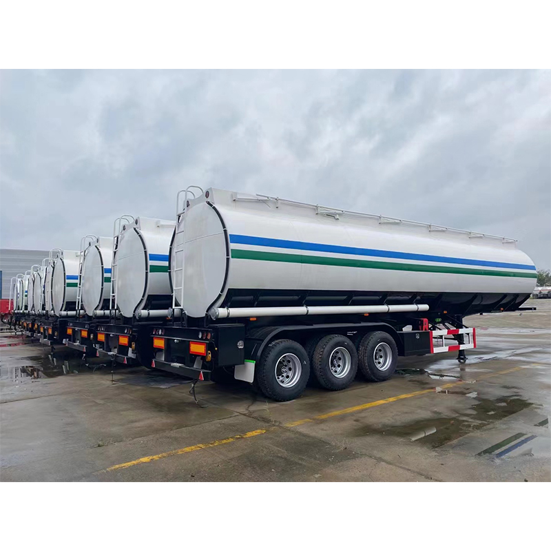 CHINA SINEWHUA fuel tank trailer