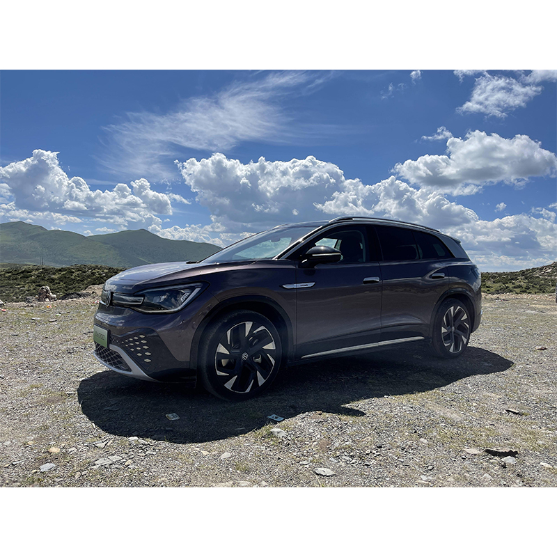 VOLKSWAGEN electric SUV ID6 CROZZ PURE+